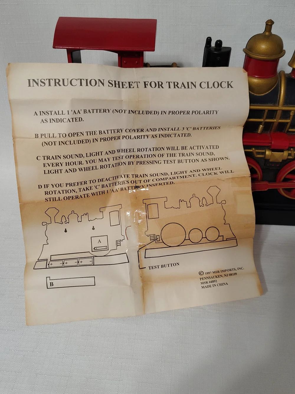Choo Choo Train Locamotive Wall Clock 1997 MSR Imports Lights Sound See Video